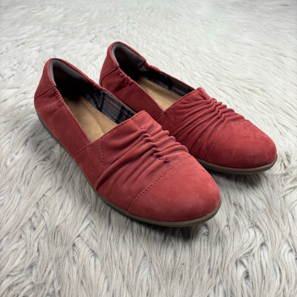 Earth‎ Origins Women's 9.5 Red Nubuck Fara Flex Flat Scrunch Comfort Artsy